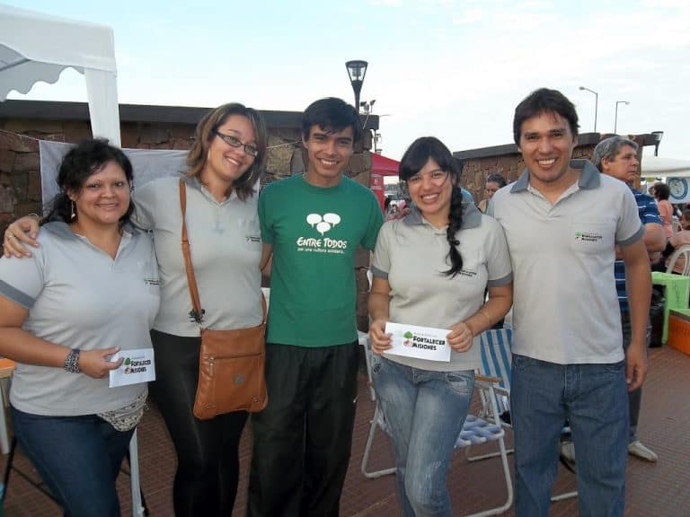 Participamos en la Expo Solidaria 2012